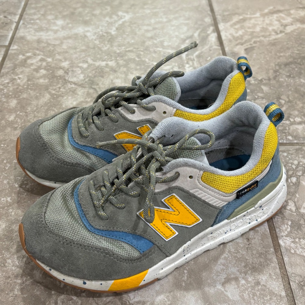 New Balance 997H Kids Sneakers Grey Yellow Blue Cordura GR997HGE Size 3.5Y